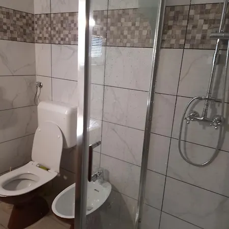 Apartma Vilma דירה